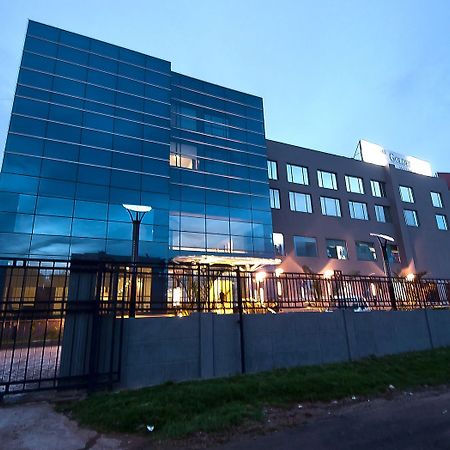 The Golden Plaza Hotel Panchkula Eksteriør bilde